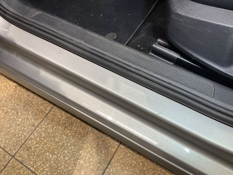 Volkswagen Golf VII 1.6 TDI Comfortline BlueMotion Tech 2015 – снимка 28