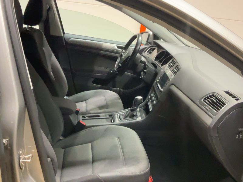Volkswagen Golf VII 1.6 TDI Comfortline BlueMotion Tech 2015 – снимка 17