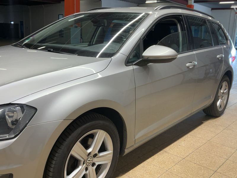 Volkswagen Golf VII 1.6 TDI Comfortline BlueMotion Tech 2015 – снимка 2