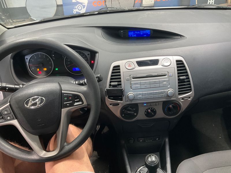 Hyundai i20 1.2 Comfort 2011 – снимка 3