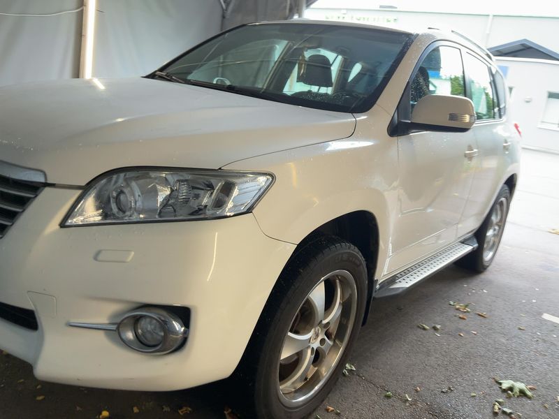 Toyota RAV 4 2.0 Sol 2010 – снимка 2