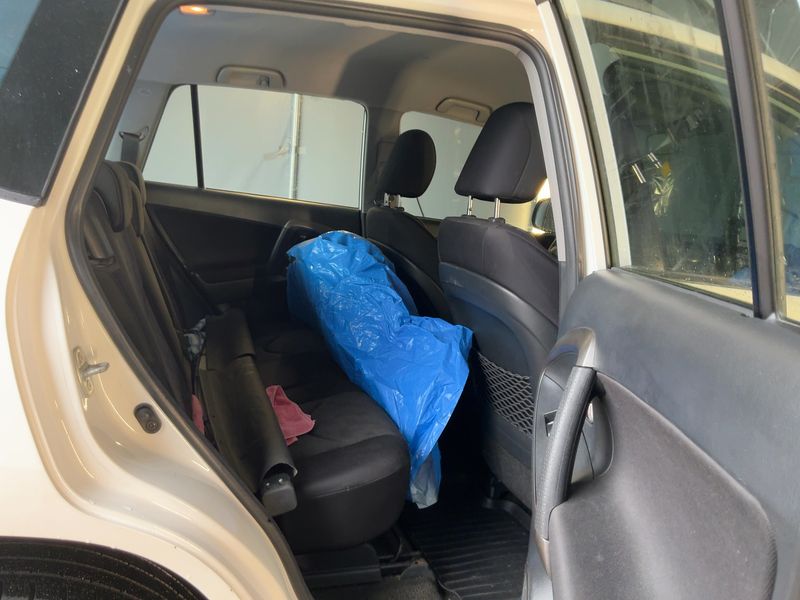 Toyota RAV 4 2.0 Sol 2010 – снимка 20