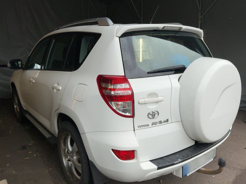 Toyota RAV 4 2.0 Sol 2010 – снимка 6