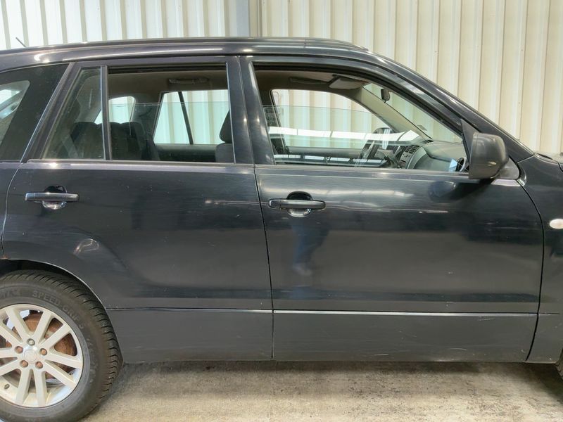 Suzuki Grand Vitara 2.0 Comfort 2008 – снимка 10