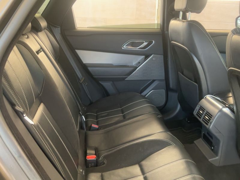 Land Rover Range Rover Velar 2.0 Turbo SE R-Dynamic 2018 – снимка 19