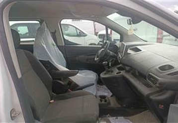 Citroen Berlingo 1.5 Blue-HDi Live Pack Business M 2023 – снимка 10