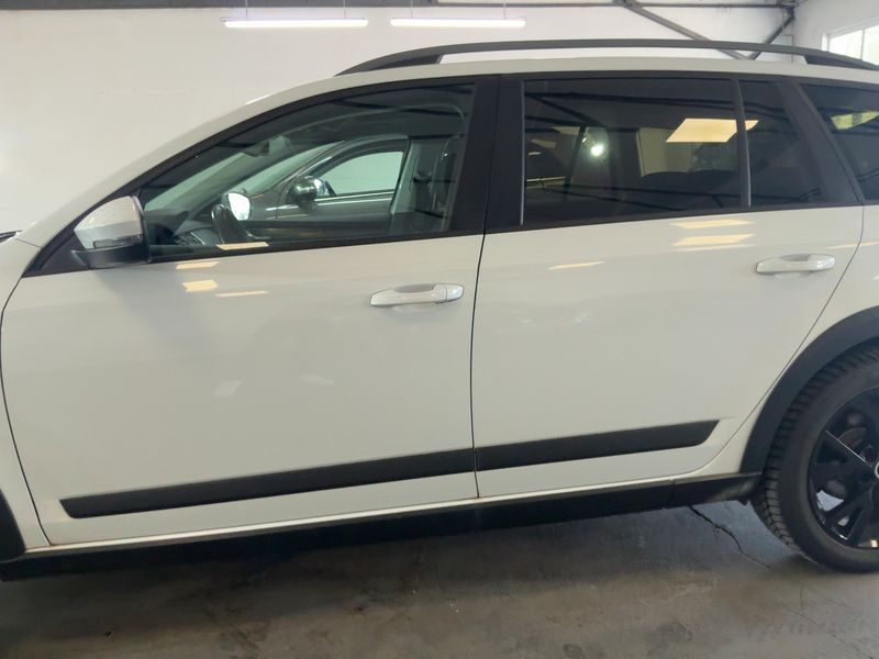 Skoda Octavia 2.0 TDI Scout 4x4 2015 – снимка 4
