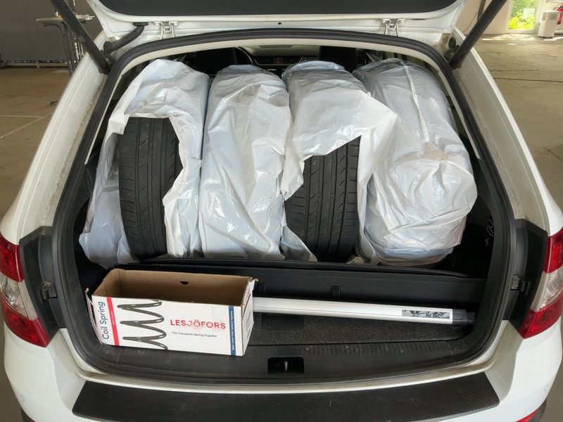 Skoda Octavia 2.0 TDI Scout 4x4 2015 – снимка 16