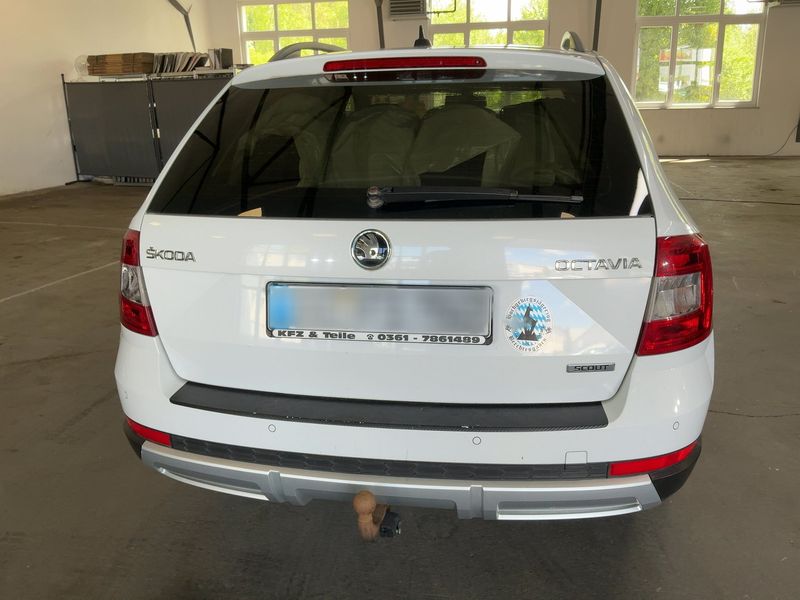 Skoda Octavia 2.0 TDI Scout 4x4 2015 – снимка 7