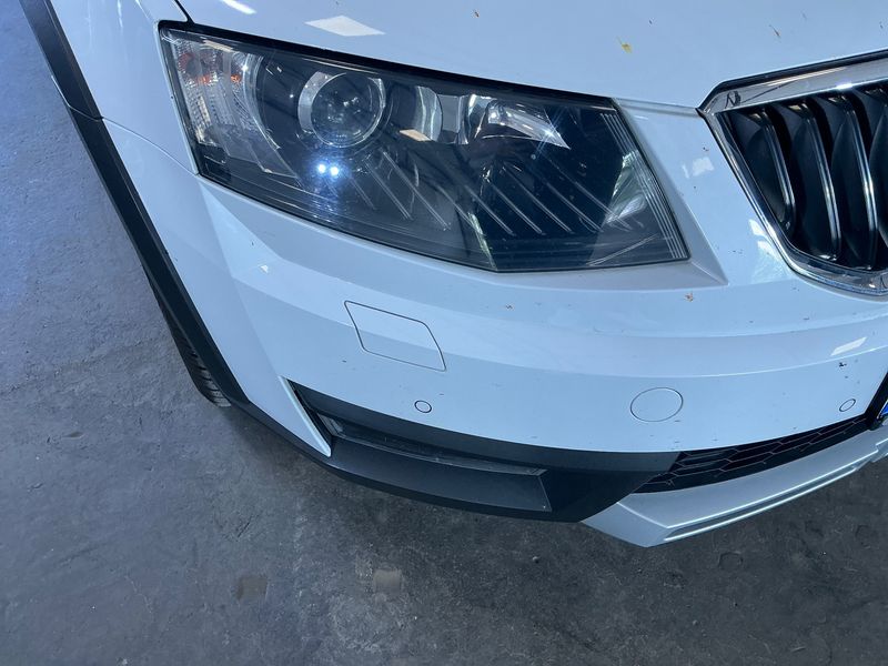 Skoda Octavia 2.0 TDI Scout 4x4 2015 – снимка 51