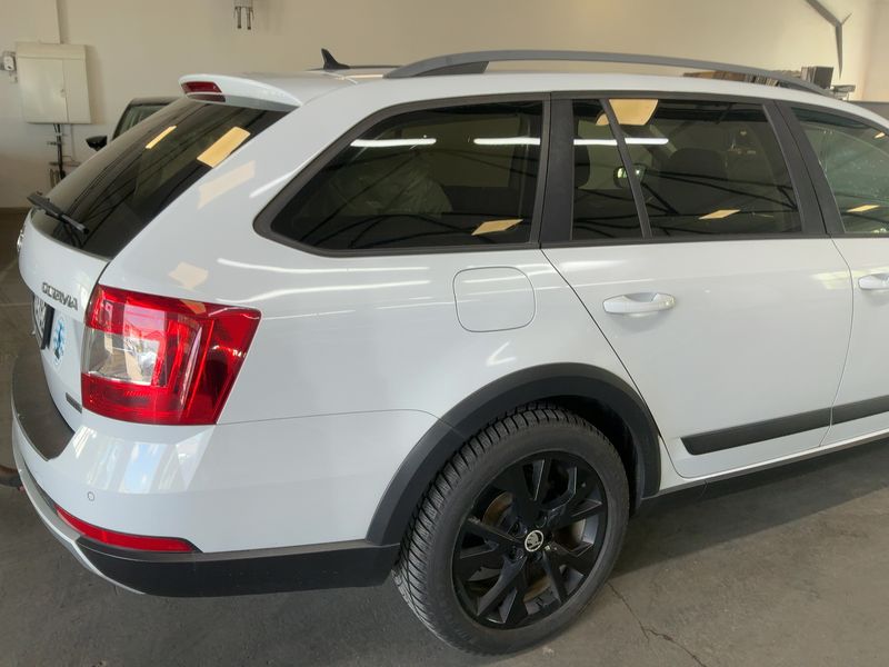 Skoda Octavia 2.0 TDI Scout 4x4 2015 – снимка 8