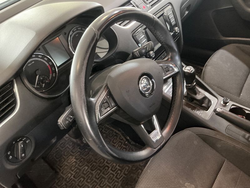 Skoda Octavia 2.0 TDI Scout 4x4 2015 – снимка 47