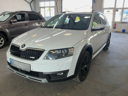 Skoda Octavia 2.0 TDI Scout 4x4 2015 – снимка 1