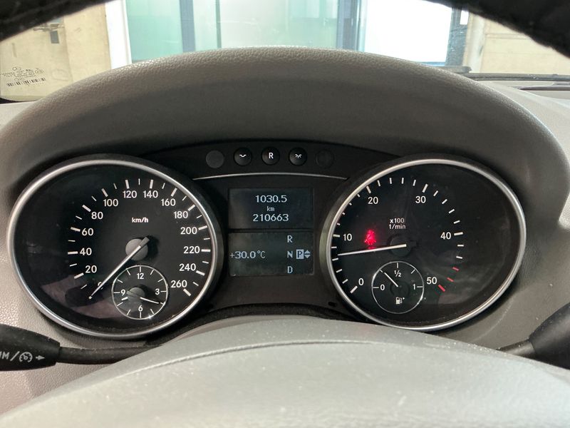 Mercedes-Benz M-Klasse ML 320 CDI 2006 – снимка 19