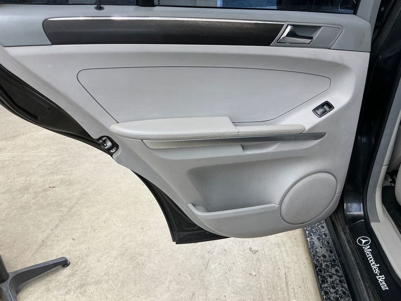 Mercedes-Benz M-Klasse ML 320 CDI 2006 – снимка 32