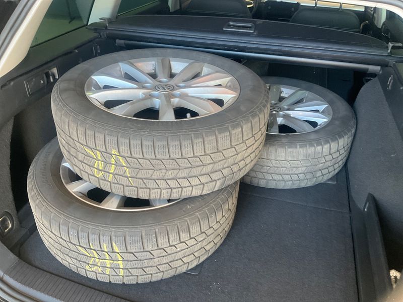 Volkswagen Passat 2.0 TDI Elegance 2019 – снимка 15
