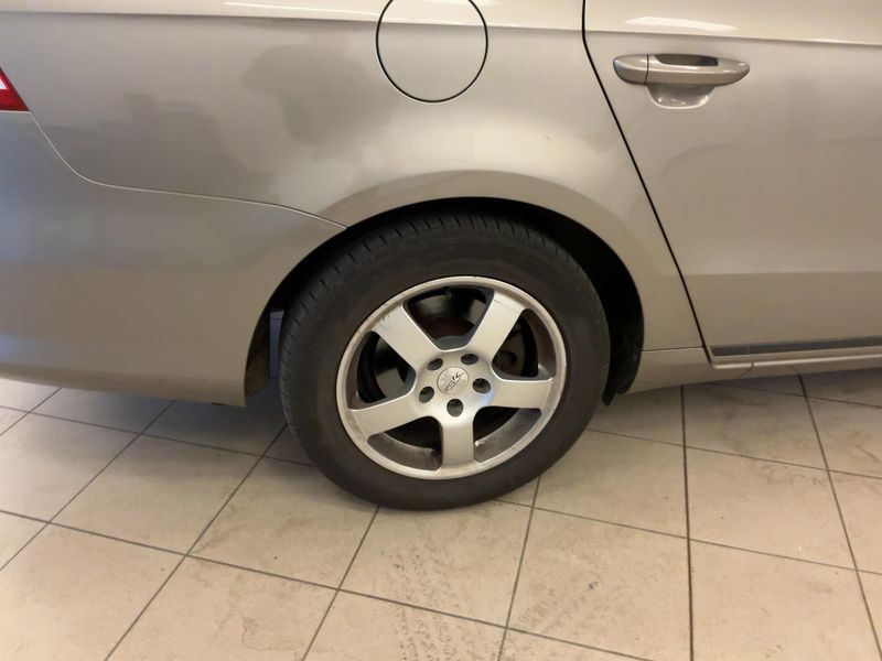Volkswagen Passat 2.0 TDI Trendline BlueMotion Tech 2012 – снимка 19