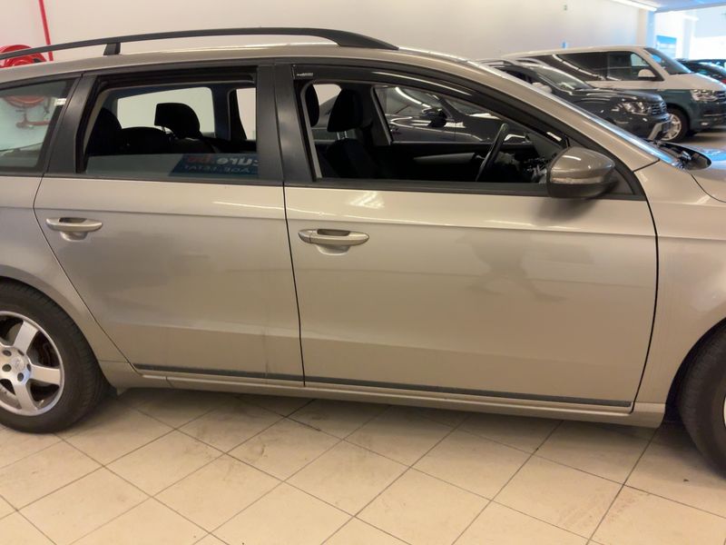 Volkswagen Passat 2.0 TDI Trendline BlueMotion Tech 2012 – снимка 7