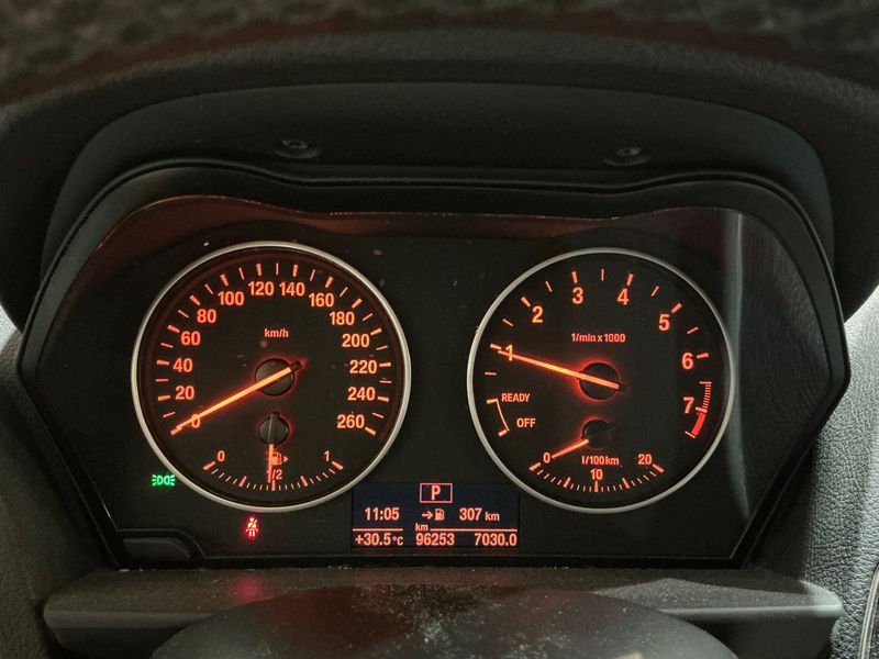 BMW 1er 118i Advantage 2015 – снимка 19