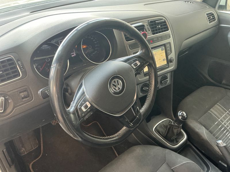 Volkswagen Polo 1.2 TSI Lounge BlueMotion Tech 2016 – снимка 23