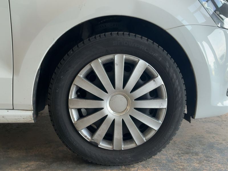 Volkswagen Polo 1.2 TSI Lounge BlueMotion Tech 2016 – снимка 11