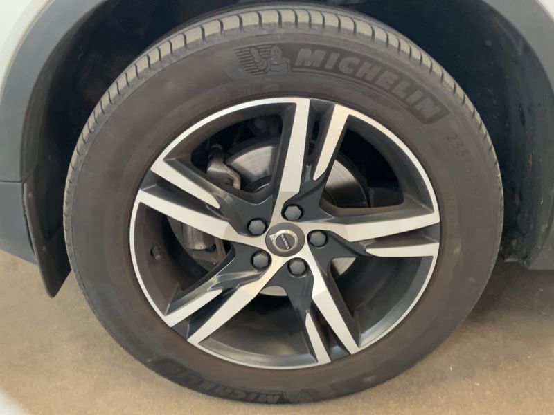 Volvo XC40 2.0 D3 2WD 2018 – снимка 3