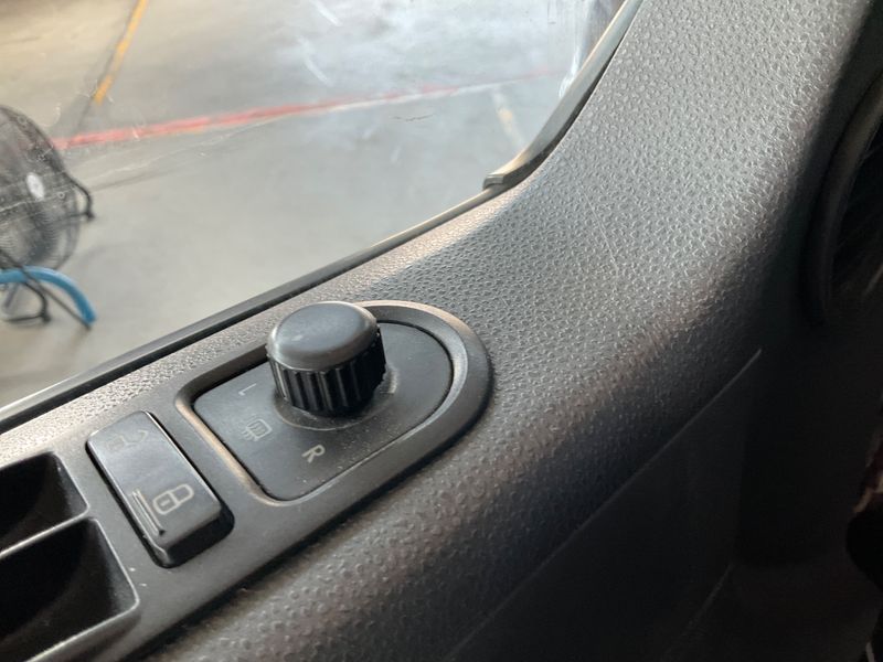 Volkswagen T5 Caravelle 2.5 TDI 2005 – снимка 26