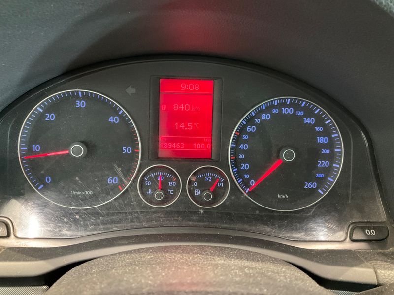Volkswagen Golf V 1.9 TDI Comfortline BlueMotion Tech 2009 – снимка 4