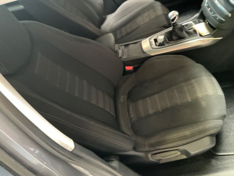 Peugeot 308 1.6 Blue-HDi Allure 2016 – снимка 23