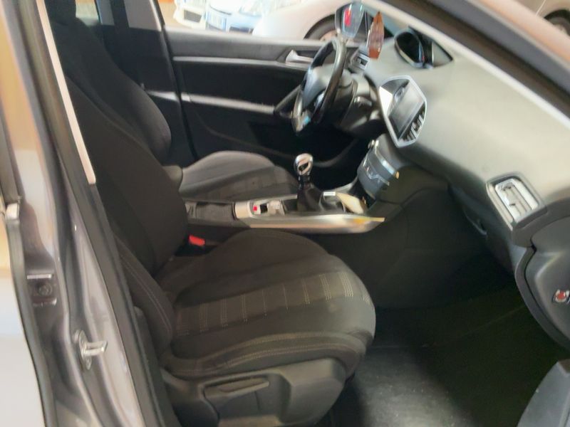 Peugeot 308 1.6 Blue-HDi Allure 2016 – снимка 16