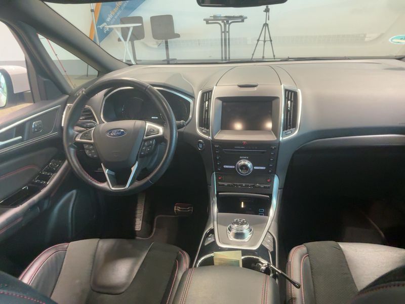 Ford S-Max 2.0 TDCi EcoBlue Bi-Turbo ST-Line 2018 – снимка 18
