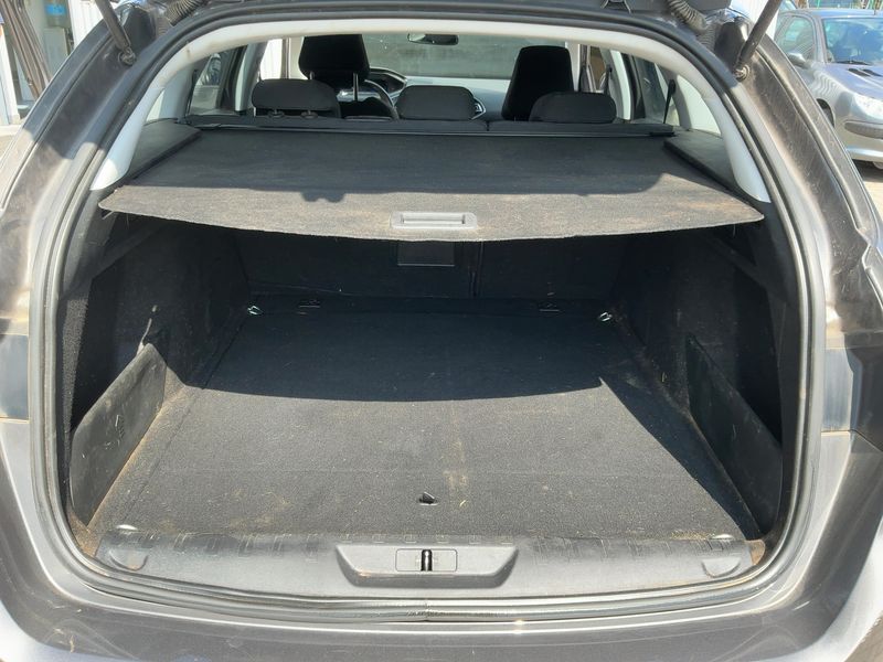 Peugeot 308 1.5 Blue-HDi Allure 2021 – снимка 15