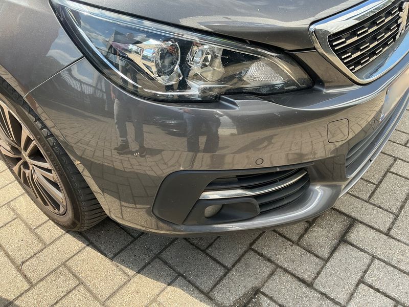 Peugeot 308 1.5 Blue-HDi Allure 2021 – снимка 37