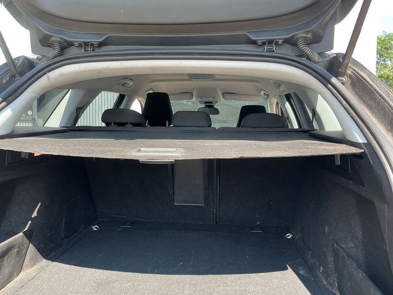 Peugeot 308 1.5 Blue-HDi Allure 2021 – снимка 31