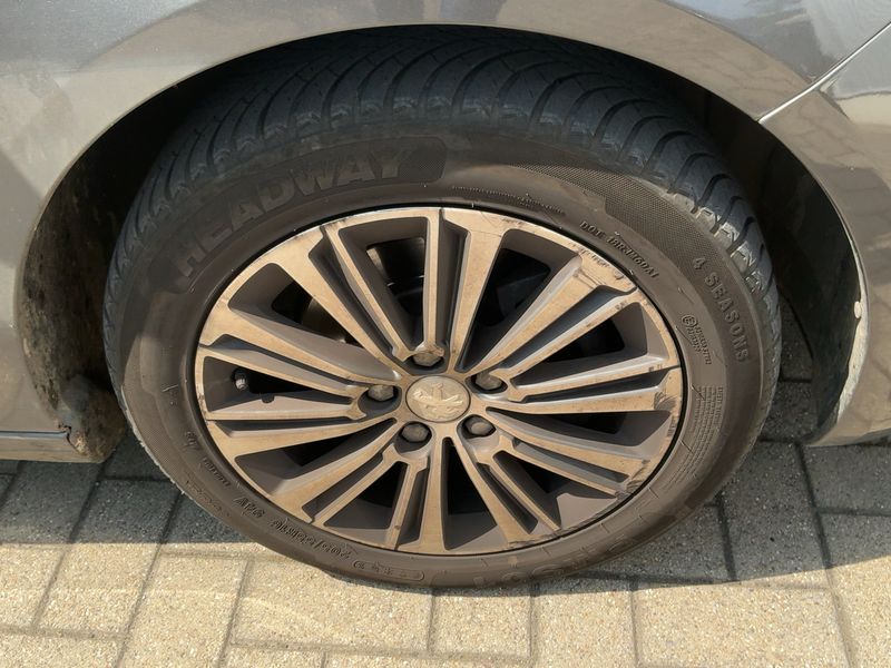 Peugeot 308 1.5 Blue-HDi Allure 2021 – снимка 11