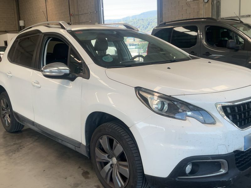 Peugeot 2008 1.6 Blue-HDi Style 2017 – снимка на щета