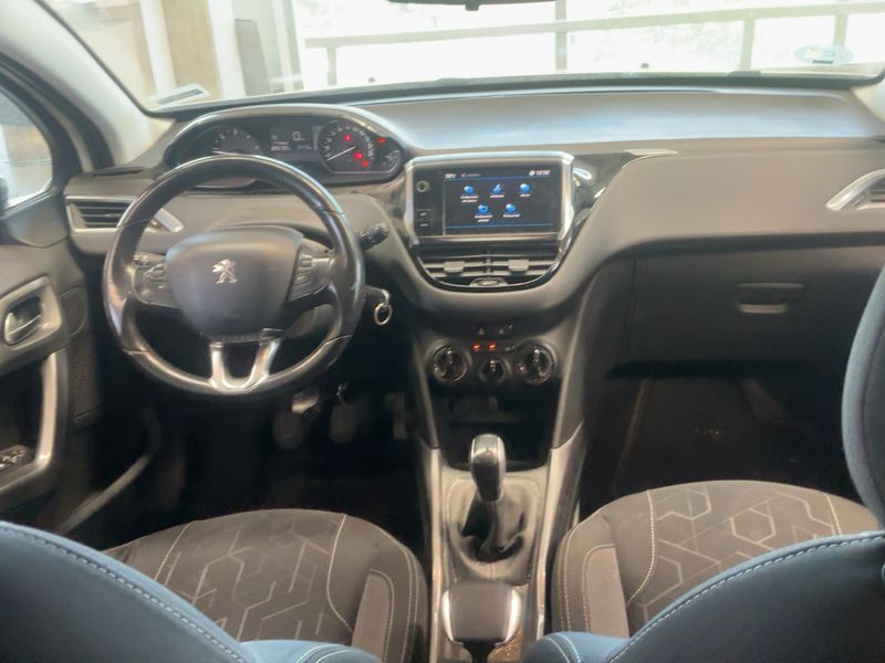 Peugeot 2008 1.6 Blue-HDi Style 2017 – снимка 12