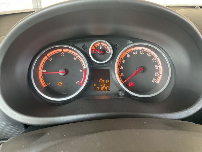 Opel Corsa 1.3 CDTI Energy 2014 – снимка 4