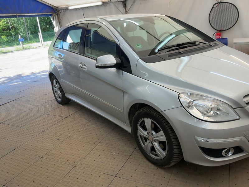 Mercedes-Benz B-Klasse B 200 2009 – снимка 12