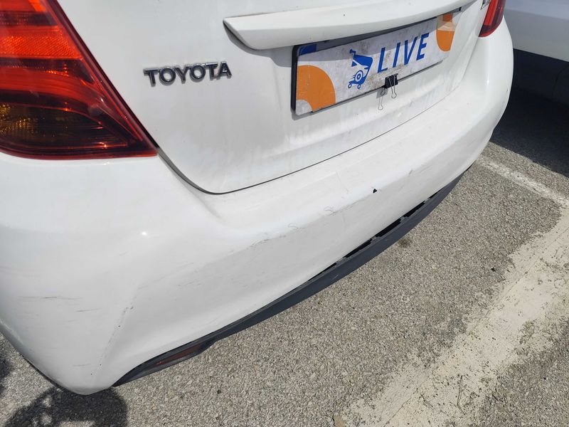 Toyota Yaris 1.33 Dual VVT-i Active 2015 – снимка 24