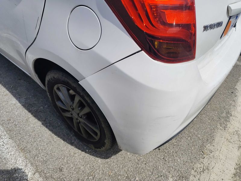 Toyota Yaris 1.33 Dual VVT-i Active 2015 – снимка 25