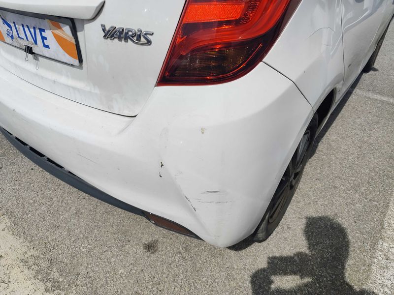 Toyota Yaris 1.33 Dual VVT-i Active 2015 – снимка 23