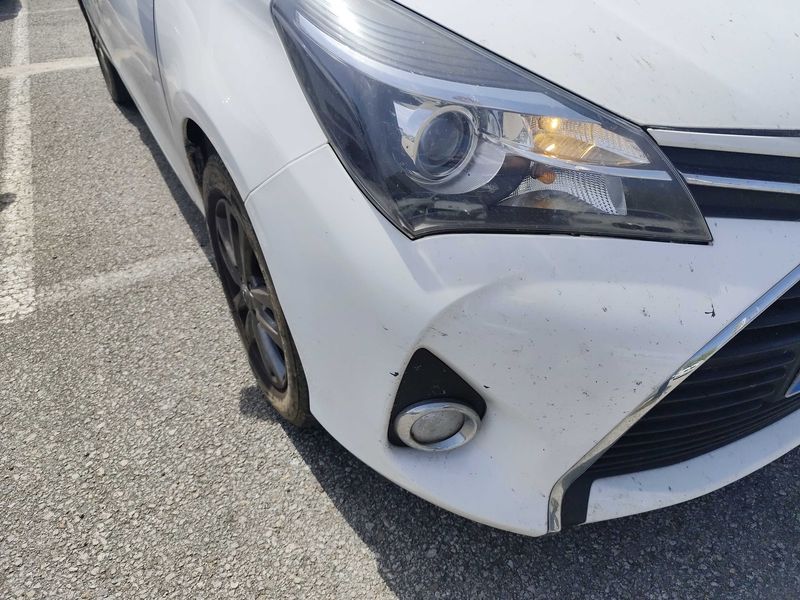 Toyota Yaris 1.33 Dual VVT-i Active 2015 – снимка 27