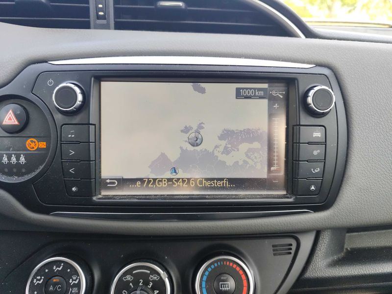 Toyota Yaris 1.33 Dual VVT-i Active 2015 – снимка 13