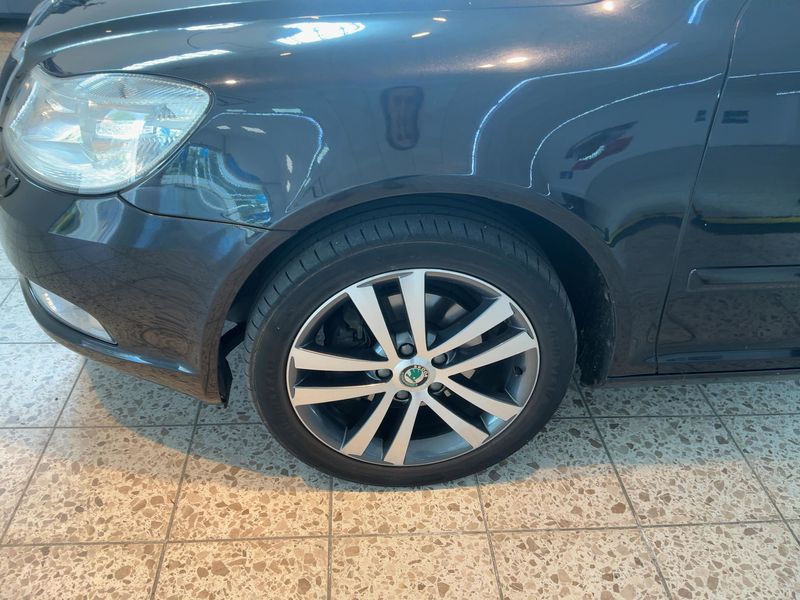 Skoda Octavia 2.0 TDI Elegance 2012 – снимка 3
