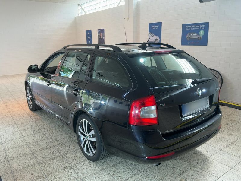 Skoda Octavia 2.0 TDI Elegance 2012 – снимка 6