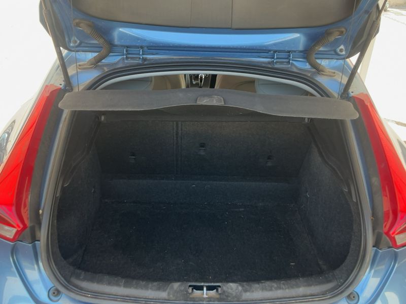 Volvo V40 1.6 D2 Momentum 2015 – снимка 15