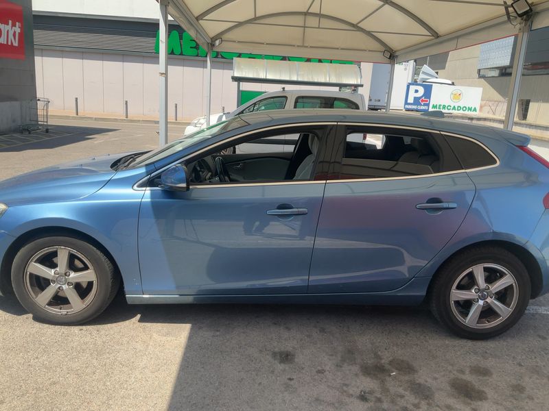Volvo V40 1.6 D2 Momentum 2015 – снимка 4