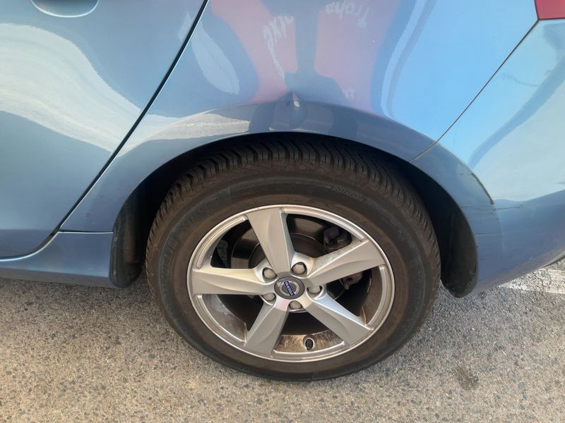 Volvo V40 1.6 D2 Momentum 2015 – снимка 5