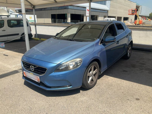Volvo V40 1.6 D2 Momentum 2015 – снимка 1